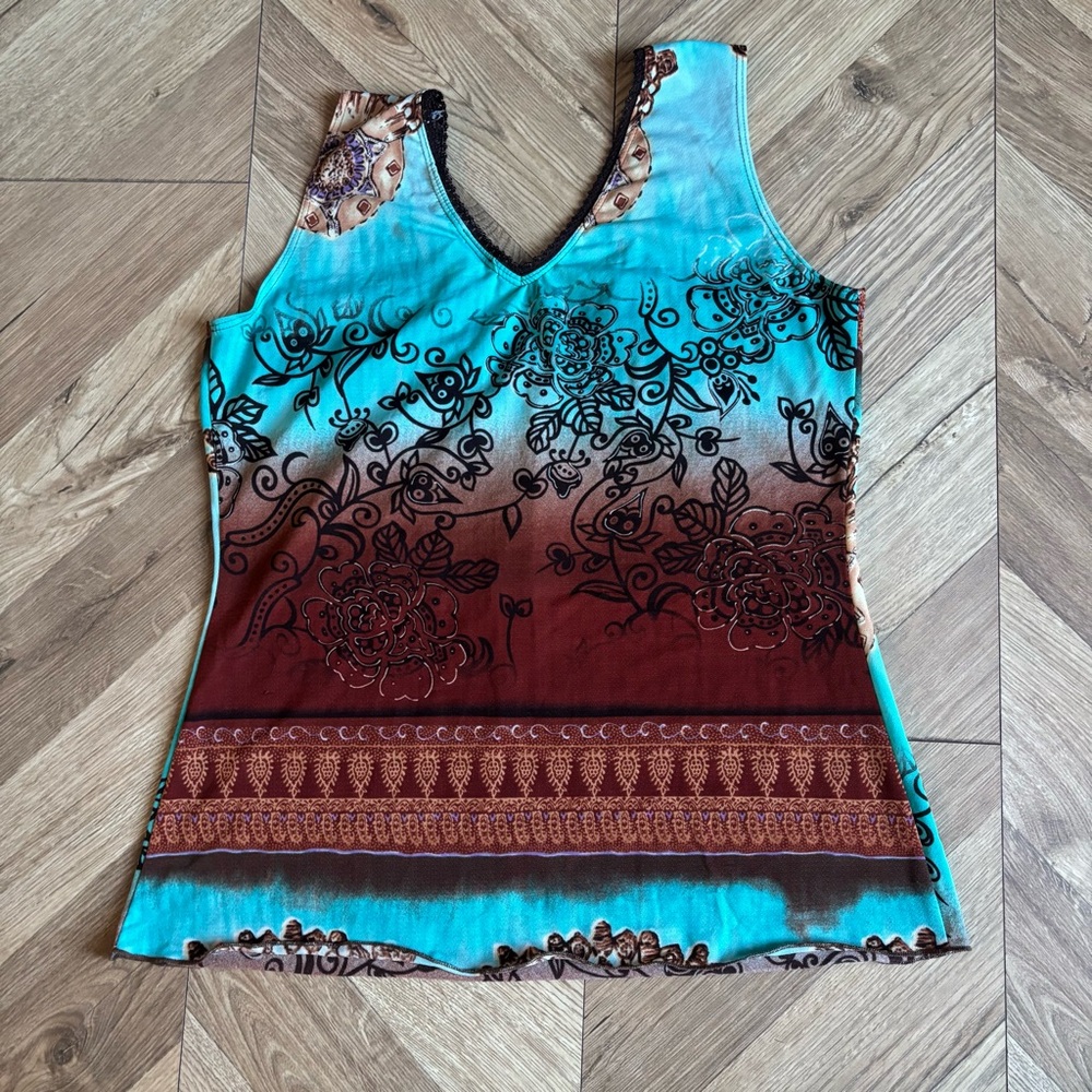 Agenda V-Neck Sleeveless Mesh Print Top - Picture 4 of 4